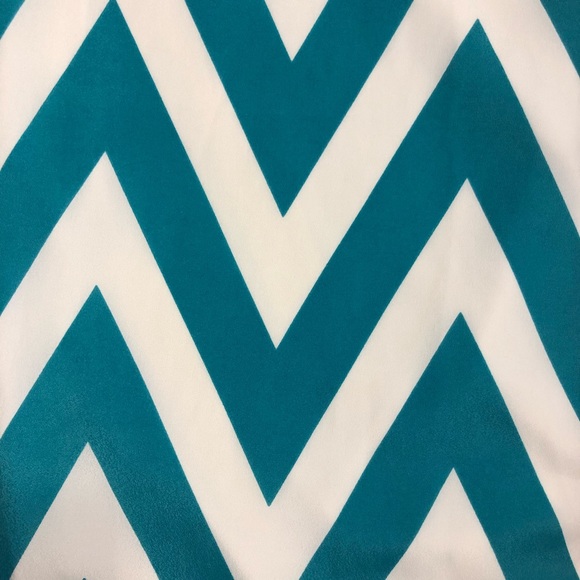 EVERLY Teal Chevron Stripe Shift Dress Medium - Picture 4 of 6